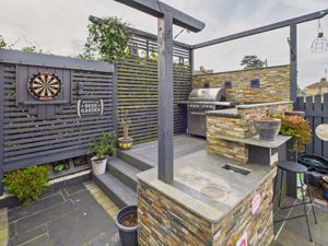 BBQ area- click for photo gallery